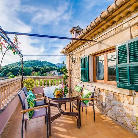 Hébergement de vacances Spacious With Terraces Pollença